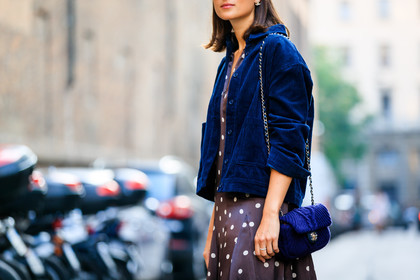 blue jacket, brown dress, chanel handbag, corduroy, graphic dress, julia haghjoo, leather bag, polka dot, printed dress, purple bag, sunglasses, fashion week, frenchystyle, FW, jonathan paciullo, street style, MFW, MILAN, SPRING SUMMER 2019, SS 19, atmosphere details, horizontal, detail