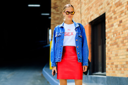 atmosphere details, blue denim, denim jacket, detail, fashion week, frenchystyle, FW, horizontal, jonathan paciullo, message, NEW YORK, NYFW, printed t shirt, red skirt, SPRING SUMMER 2018, SS 18, street style, sunglasses, white t shirt