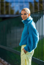 blue turtleneck, knitwear, Leonie Hanne, pants, sandals, turquoise knitwear, turquoise sandals, turquoise turtleneck, turtleneck, yellow pants, fashion week, frenchystyle, FW, jonathan paciullo, street style, PFW, PARIS, SPRING SUMMER 2022, SS 22, vertical, atmosphere details