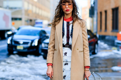 atmosphere details, AUTUMN WINTER 2017-2018, AW 17-18, beige coat, detail, FALL WINTER 2017-2018, fashion week, frenchystyle, FW, FW 17-18, horizontal, jonathan paciullo, NEW YORK, NYFW, printed dress, street style, sunglasses, thania peck, white dress