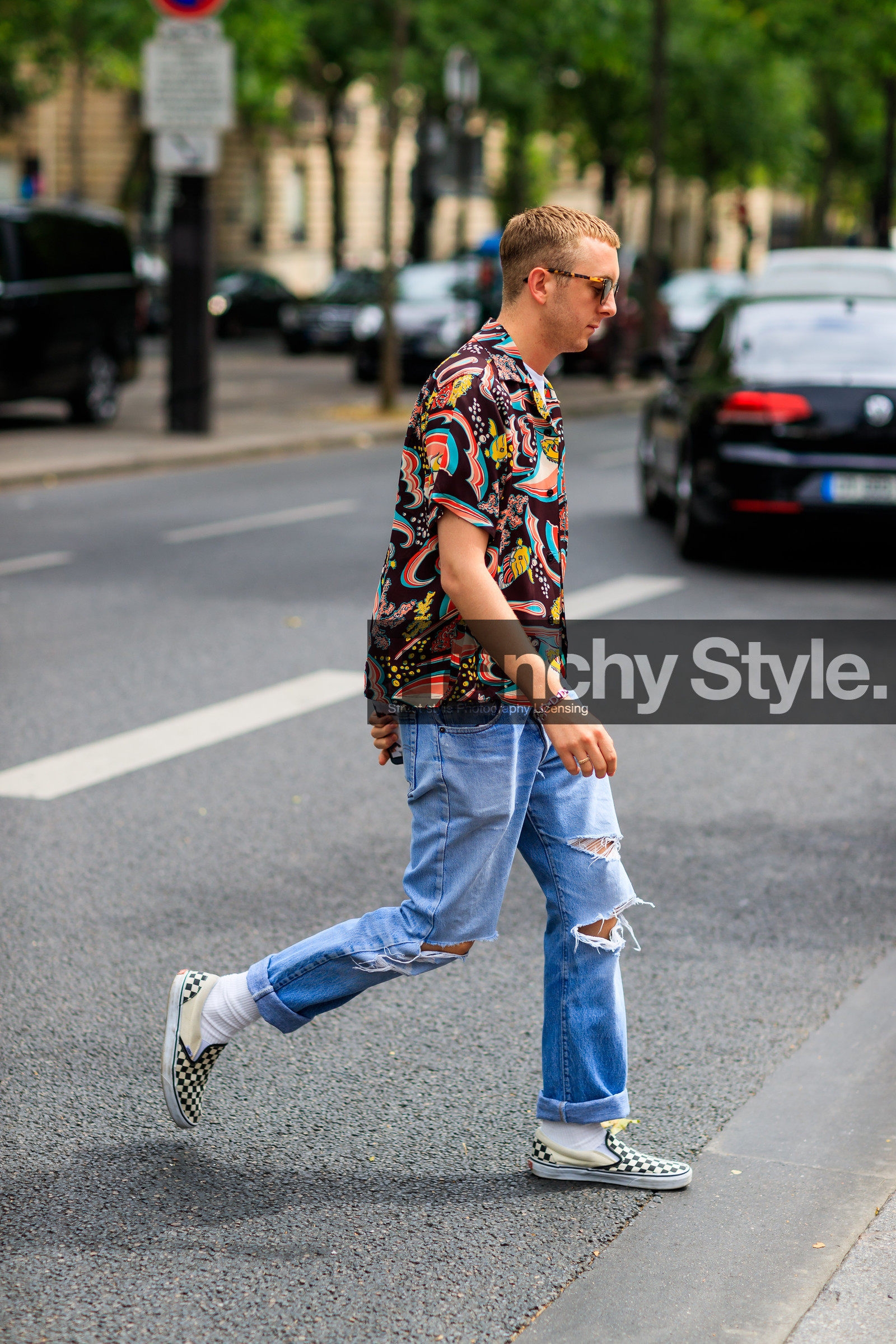black and white shoes, blue denim, brown shirt, denim pants, fashion week, frenchystyle, full length, FW, graphic shoes, jeans, jonathan paciullo, leather shoes, MENSWEAR, PARIS, PFW, printed shirt, printed shoes, psychedelic, ripped pants, SPRING SUMMER 2018, SS 18, street style, trousers, vans, vertical