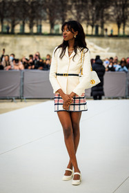 dior, christian dior, dior belt, dior bag, white handbag, plaid skirt, mini skirt, white heels, white blazer, overlayed necklaces, stud earrings, white skirt, fashion week, frenchystyle, FW, jonathan paciullo, street style, AUTUMN WINTER 2022-2023, FALL WINTER 2022_2023, FW 22-23, PFW, PARIS, vertical, full length