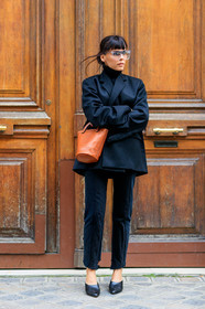 AUTUMN WINTER 2017-2018, AW 17-18, black jacket, black pants, black shoes, black sweater, blazer, brown bag, evangelie smyrniotaki, FALL WINTER 2017-2018, fashion week, frenchystyle, full length, FW, FW 17-18, high heels, jonathan paciullo, leather bag, leather shoes, PARIS, PFW, street style, sunglasses, trousers, vertical