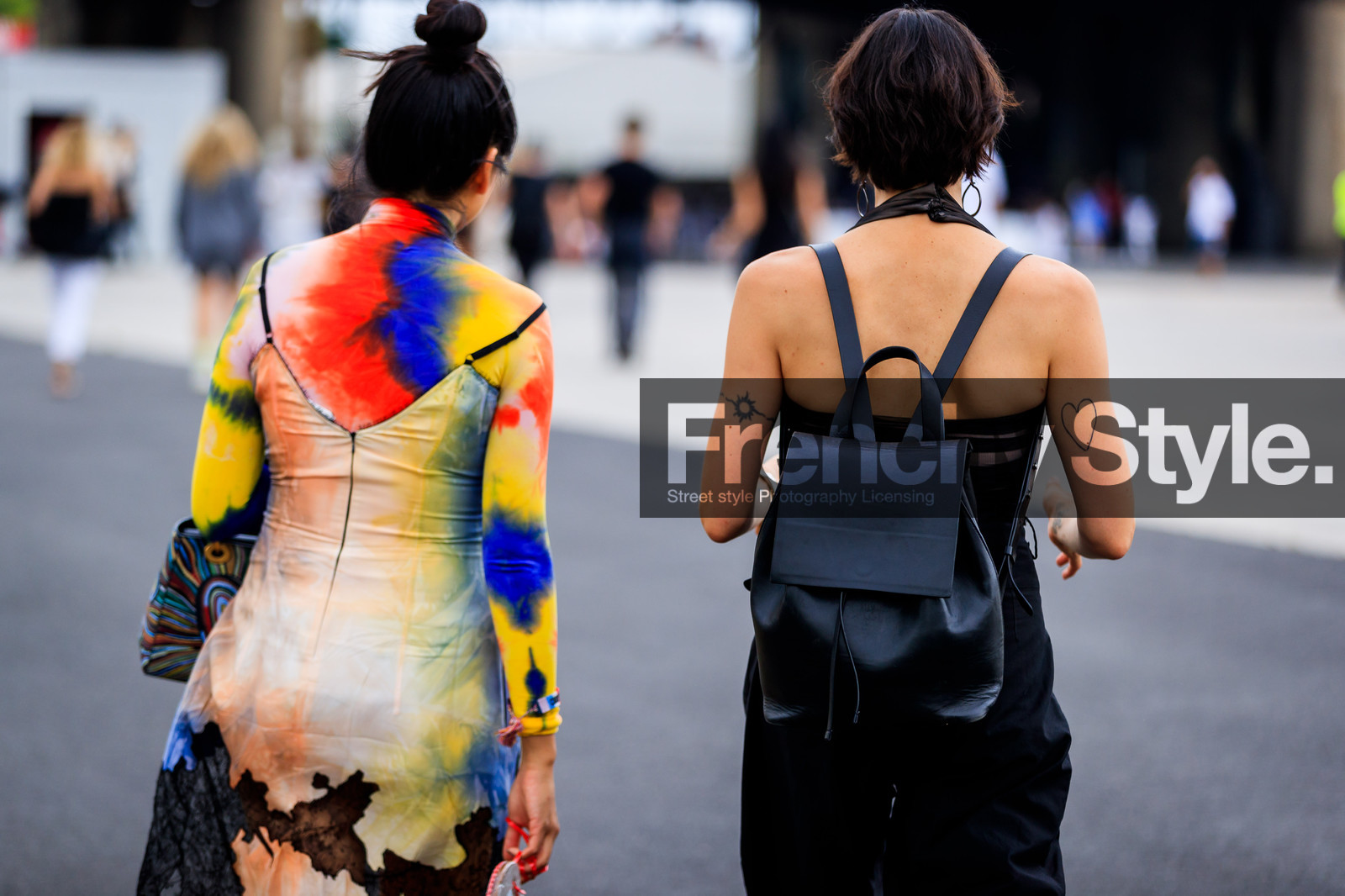 backpack, black bag, black pants, graphic dress, lace dress, leather bag, multicolor sweater, printed dress, tie & die, vêtements, fashion week, frenchystyle, FW, jonathan paciullo, street style, PFW, PARIS, atmosphere details, horizontal, detail, AUTUMN WINTER 2018-2019, FALL WINTER 2018-2019, FW 18-19, susie lau