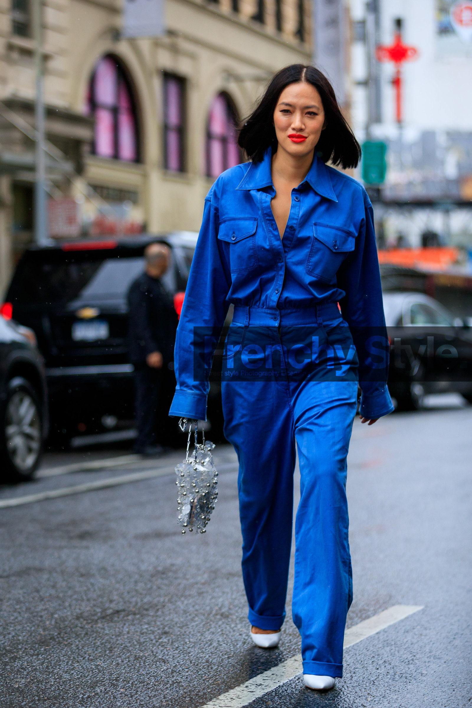 blue jumpsuit, leather bag, leather shoes, red lips, Tiffany Hsu, transparent bag, trousers, street style, jonathan paciullo, FW, frenchystyle, fashion week, NYFW, NEW YORK, SPRING SUMMER 2019, SS 19, vertical, full length