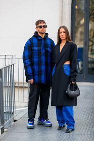 alice & j.s, alice barbier, JS roques, black coat, black jacket, black leather bag, black leather boots, long jacket, openwork jacket, round shape bag, coperni bag, hand bag, blue jeans, denim, loose jeans, checked coat, blue coat, black sunglasses, black pants, grey sneakers, silvered sneakers, blue sneakers, big sole sneakers, square shape glasses, fashion week, frenchystyle, FW, jonathan paciullo, street style, PFW, PARIS, vertical, full length