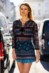 printed mini dress, embroidered dress, tribal dress, multicolor dress, blue dress, platform heel, studs heels, multicolor heels, nude make up, chloe lecareux, fashion week, frenchystyle, FW, jonathan paciullo, street style, vertical, atmosphere details, detail