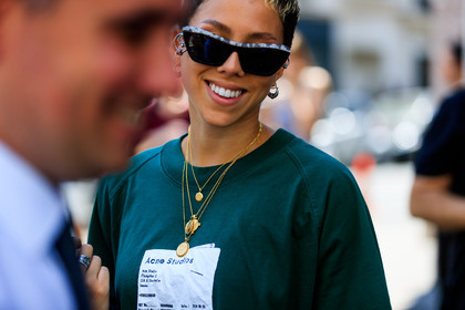 acne studios, earrings, graphic top, green top, necklace, printed top, sunglasses, fashion week, frenchystyle, FW, jonathan paciullo, street style, PFW, PARIS, atmosphere details, horizontal, detail, AUTUMN WINTER 2018-2019, FALL WINTER 2018-2019, FW 18-19