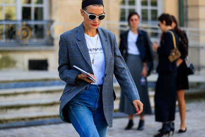atmosphere details, blazer, blue denim, checked jacket, denim pants, detail, emporio armani, fashion week, frenchystyle, FW, graphic jacket, grey jacket, horizontal, jeans, jonathan paciullo, PARIS, PFW, plaid, printed jacket, red lips, SPRING SUMMER 2018, SS 18, street style, sunglasses, trousers, white t shirt