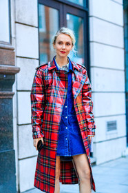 atmosphere details, blue denim, checked jacket, denim dress, detail, fashion week, frenchystyle, FW, graphic jacket, high boots, jonathan paciullo, LFW, LONDON, olga karput, plaid, printed jacket, raincoat, red coat, SPRING SUMMER 2018, SS 18, street style, tartan, transparent heel, transparent shoes, vertical