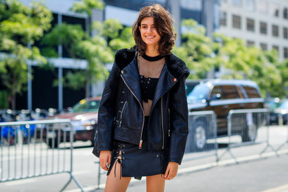 atmosphere details, black bra, black jacket, black skirt, black top, detail, fashion week, fishnet, frenchystyle, fur collar, FW, horizontal, jonathan paciullo, leather jacket, leather skirt, model, NEW YORK, NYFW, see through, shearling, SPRING SUMMER 2018, SS 18, street style, tone on tone, total look black