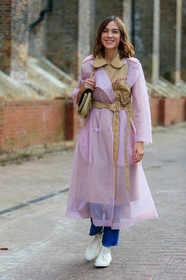 alexa chung, light pink tren coat, beige trench coat, bicolor trench coat, ruffle trench coat, sheer trench coat, beige leather bag, shoulder bag, golden chain strap bag, gucci bag, superga shoes, white sneakers, fashion week, frenchystyle, FW, jonathan paciullo, street style, vertical, full length