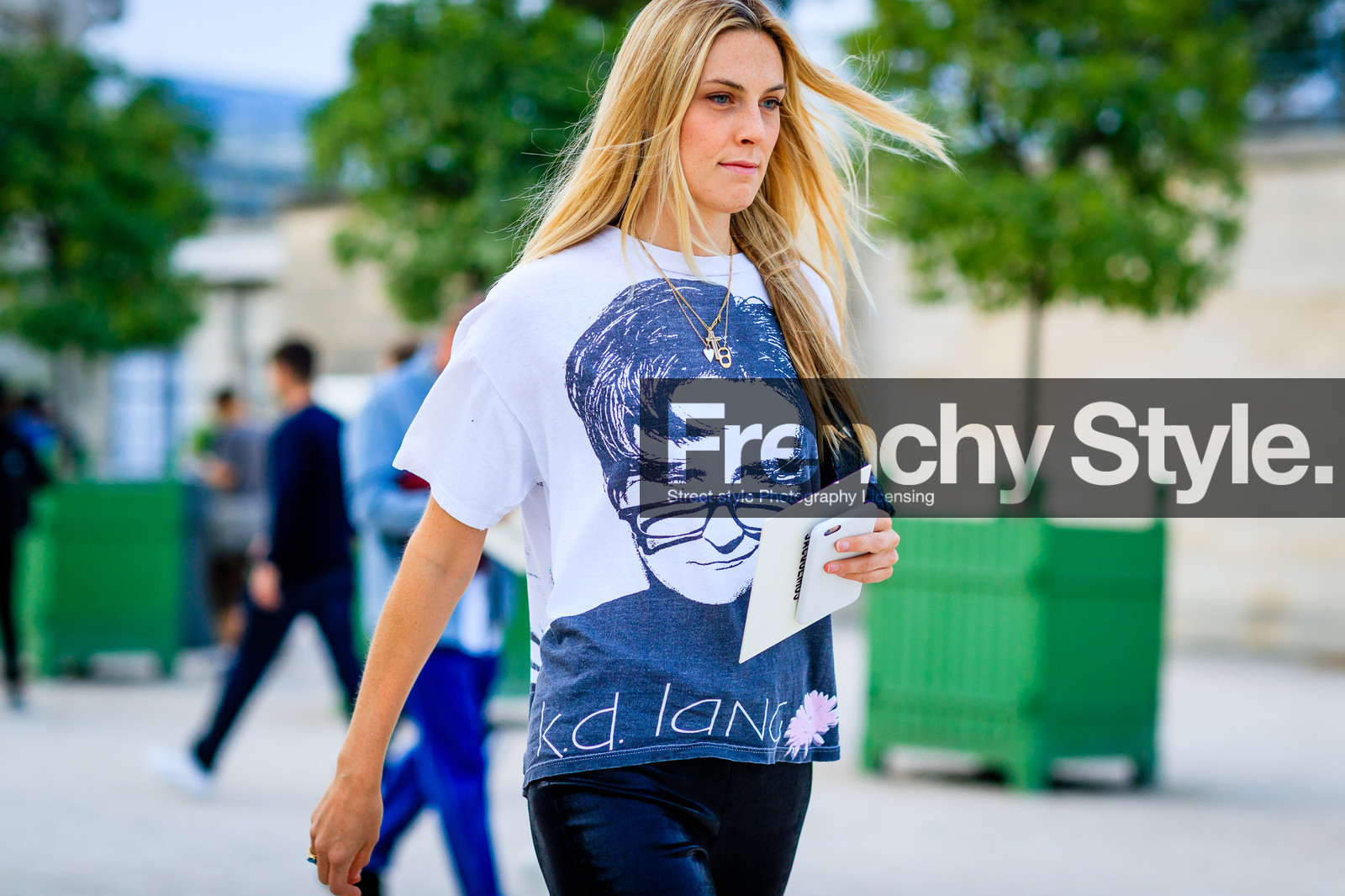 atmosphere details, detail, drawings, fashion week, frenchystyle, FW, horizontal, jonathan paciullo, PARIS, PFW, printed t shirt, SPRING SUMMER 2017, SS 17, street style, white t shirt