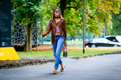 atmosphere details, blue denim, brown shirt, denim pants, embroidered shirt, fashion week, frenchystyle, full length, FW, glitter, helena bordon, horizontal, jeans, jonathan paciullo, leather bag, leather shoes, MFW, MILAN, multicolor bag, printed bag, sequined, shiny shirt, SPRING SUMMER 2017, SS 17, street style, sunglasses, trousers