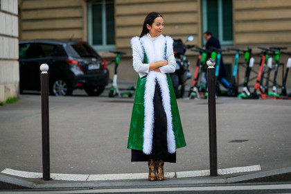 yoyo cao, green polish coat, polish coat, fur coat, white coat, white pullover, turtleneck pullover, black skirt, long skirt, camel leather boots, animal skin boots, sleeveless coat, fashion week, frenchystyle, FW, jonathan paciullo, street style, PFW, PARIS, horizontal, atmosphere details, full length
