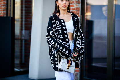 black and white, crop top, denim pants, graphic bag, graphic jacket, graphic sweater, gucci, jeans, leather bag, message, printed bag, printed jacket, printed sweater, trousers, white bag, white belt, white denim, white top, fashion week, frenchystyle, FW, jonathan paciullo, street style, MFW, MILAN, AUTUMN WINTER 2018-2019, FALL WINTER 2018-2019, FW 18-19, horizontal, atmosphere details
