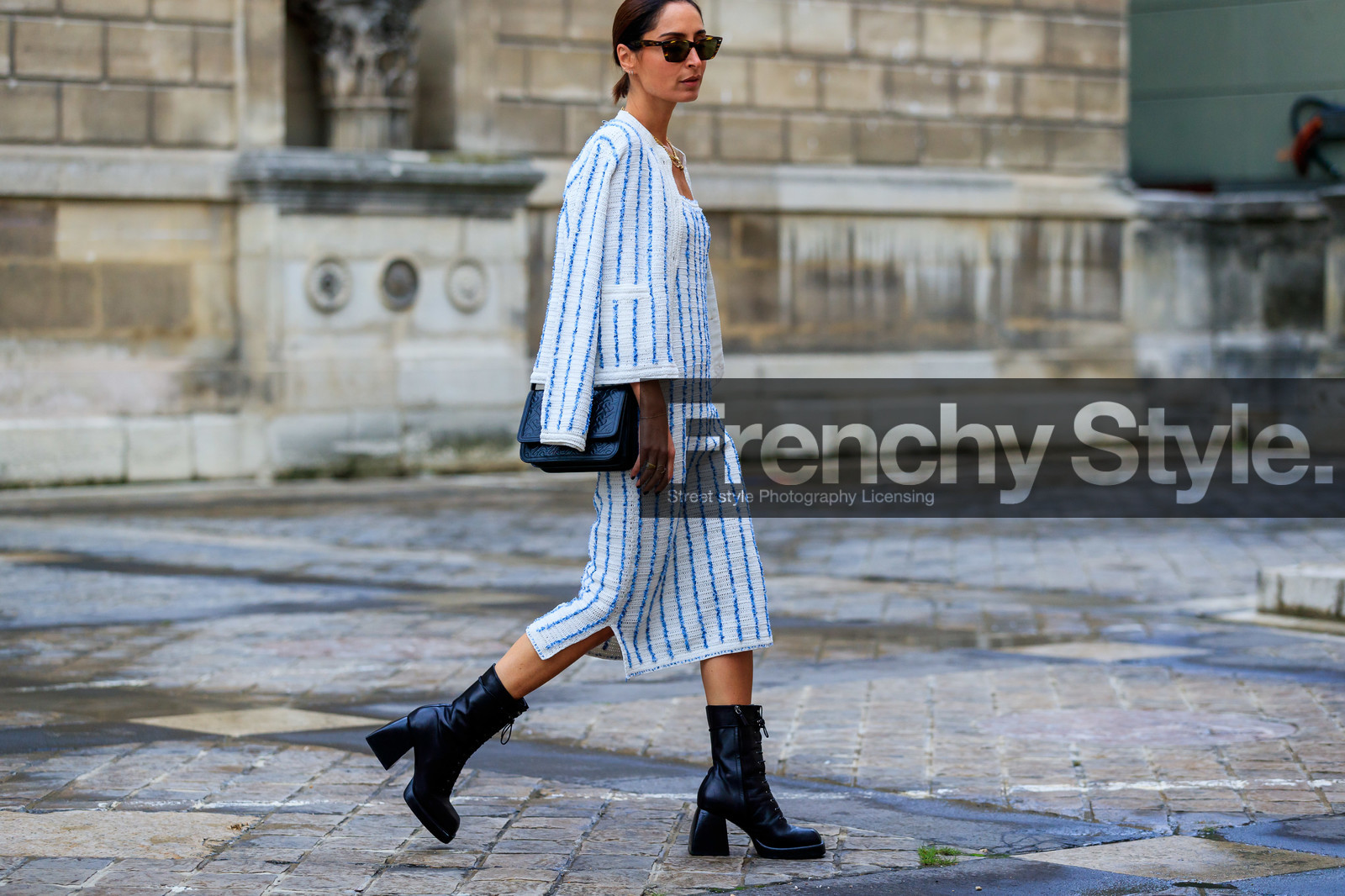 geraldine boublil, white jacket, knitwear, knit jacket, tweed jacket, tweed skirt, striped jacket, light blue jacket, black leather boots, laced boots, high heels boots, low boots, nodaleto boots, mid long dress, knit dress, white dress, light blue dress, striped dress, black leather bag, monogrammed bag, burberry bag, scale sunglasses, PARIS, PFW, SPRING SUMMER 2020, SS 20, fashion week, frenchystyle, FW, jonathan paciullo, street style, horizontal, atmosphere details, detail