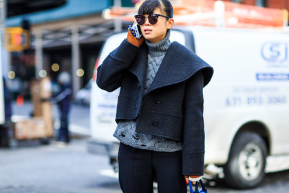 atmosphere details, AUTUMN WINTER 2016-2017, AW 16-17, black pants, detail, FALL WINTER 2016-2017, fashion week, frenchystyle, FW, FW 16-17, grey coat, grey jacket, grey sweater, grey turtleneck, horizontal, iphone, jonathan paciullo, leaf greener, NEW YORK, NYFW, stir pants, street style, sunglasses, turtleneck sweater, woman