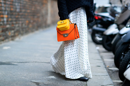 atmosphere details, AUTUMN WINTER 2017-2018, AW 17-18, black knit, black sweater, detail, FALL WINTER 2017-2018, fashion week, frenchystyle, FW, FW 17-18, horizontal, jeanette madsen, jonathan paciullo, leather bag, leather shoes, long skirt, MFW, MILAN, mini bag, orange bag, polka dot, printed skirt, street style, white skirt, yellow bag