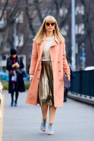 AUTUMN WINTER 2017-2018, AW 17-18, beige sweater, earrings, FALL WINTER 2017-2018, fashion week, frenchystyle, full length, FW, FW 17-18, golden skirt, grey boots, high heels, jonathan paciullo, leather shoes, MFW, MILAN, pink coat, pleated skirt, shiny skirt, street style, sunglasses, vertical