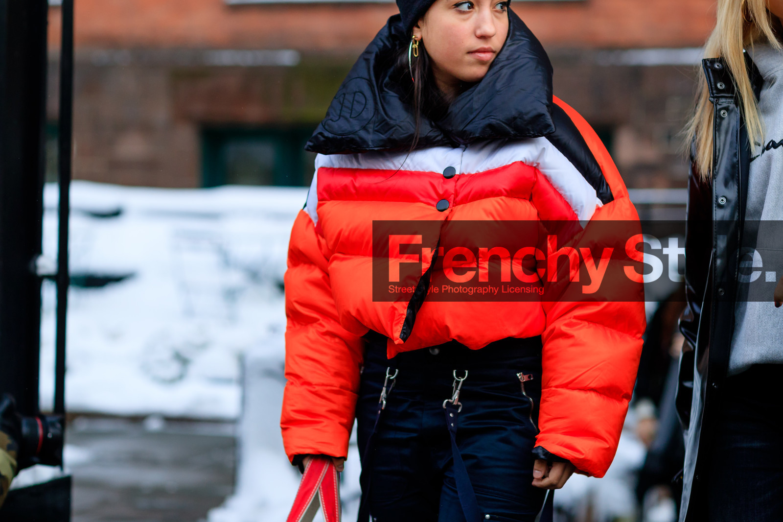 atmosphere details, AUTUMN WINTER 2017-2018, AW 17-18, black pants, detail, down jacket, FALL WINTER 2017-2018, fashion week, frenchystyle, FW, FW 17-18, horizontal, jonathan paciullo, NEW YORK, NYFW, red jacket, street style, trousers