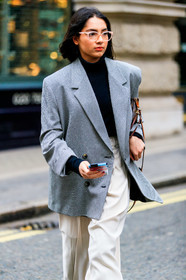 checked, gingham, grey jacket, plaid, trousers, white pants, street style, jonathan paciullo, FW, frenchystyle, fashion week, LFW, LONDON, AUTUMN WINTER 2019-2020, AW 19-20, FW 19-20, FALL WINTER 2019-2020, vertical, atmosphere details, detail