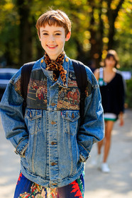 animal print, atmosphere details, blue denim, brown scarf, denim jacket, detail, embroidered jacket, fashion week, floral, flowers, frenchystyle, FW, graphic jacket, jonathan paciullo, leopard print, PARIS, PFW, printed jacket, printed scarf, short hair, SPRING SUMMER 2018, SS 18, street style, vertical, model