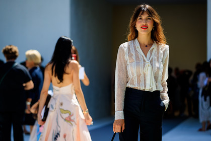 black pants, christian dior, lace, ruffles, see through, trousers, white shirt, fashion week, frenchystyle, FW, jonathan paciullo, street style, PFW, PARIS, horizontal, atmosphere details, detail, AUTUMN WINTER 2018-2019, FALL WINTER 2018-2019, FW 18-19, jeanne damas