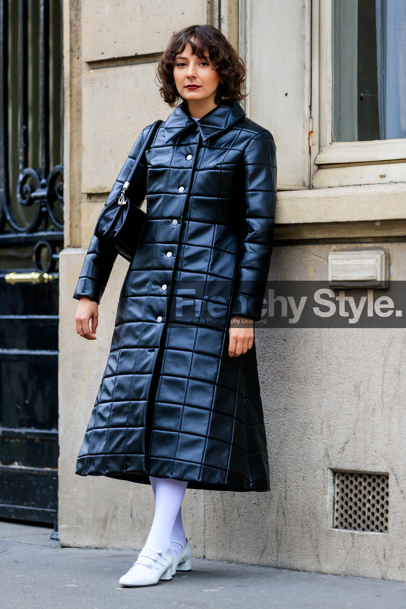 alyssa coscarelli, black leather coat, black leather bag, quilted coat, white tights, white polish shoes, mary jane shoes, carel shoes, multi straps shoes, kitten heels shoes, fashion week, frenchystyle, FW, jonathan paciullo, street style, PFW, PARIS, vertical, full length