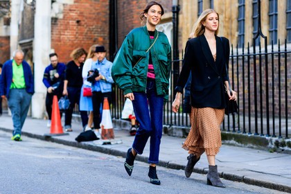 alexa chung, beige skirt, black jacket, black shoes, blazer, blue denim, bomber jacket, denim pants, graphic skirt, green jacket, grey boots, high heels, jeans, leather bag, leather shoes, pleats, polka dot, printed skirt, trousers, fashion week, frenchystyle, FW, jonathan paciullo, street style, LFW, LONDON, SPRING SUMMER 2019, SS 19, atmosphere details, horizontal, full length