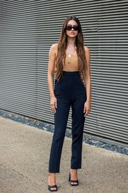 Amelia Grey, pants, heels, sunglasses, top, black, high waisted, fashion week, frenchystyle, FW, jonathan paciullo, street style, SPRING SUMMER 2022, SS 22, LFW, LONDON, vertical, full length