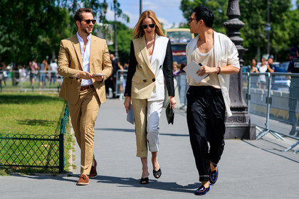 beige shirt, beige suit, beige top, black bag, black pants, black shoes, blazer, blue shoes, brown belt, camel jacket, camel pants, camel shoes, camel suit, graphic pants, graphic suit, leather bag, leather shoes, loafers, printed pants, sunglasses, trousers, velvet, white shirt, fashion week, frenchystyle, FW, jonathan paciullo, street style, PFW, PARIS, horizontal, atmosphere details, full length, AUTUMN WINTER 2018-2019, FALL WINTER 2018-2019, FW 18-19