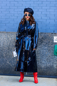 beret, black coat, high heels, leather bag, leather coat, leather shoes, red boots, red lips, sunglasses, vinyl, white bag, street style, jonathan paciullo, FW, frenchystyle, fashion week, NYFW, NEW YORK, AUTUMN WINTER 2018-2019, AW 18-19, FALL WINTER 2018-2019, FW 18-19, vertical, full length