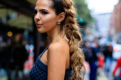 asymetric, atmosphere details, blue sweater, braids, detail, doina ciobanu, earrings, fashion week, frenchystyle, FW, horizontal, jonathan paciullo, LFW, LONDON, one shoulder, SPRING SUMMER 2017, SS 17, street style, woman