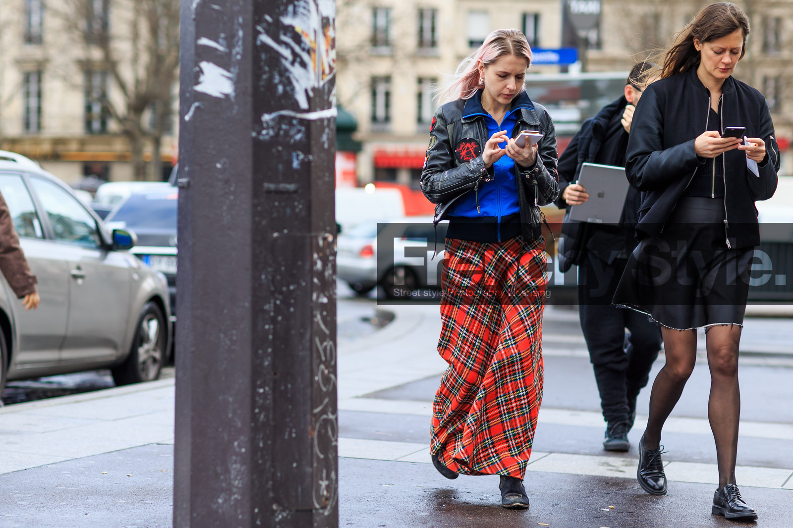 atmosphere details, AUTUMN WINTER 2016-2017, AW 16-17, black boots, black jacket, black loafers, black perfecto, black skirt, blue sweater, bomber jacket, checked skirt, detail, dyed hair, embroideries, FALL WINTER 2016-2017, fashion week, frenchystyle, FW, FW 16-17, horizontal, jonathan paciullo, leather boots, leather jacket, leather perfecto, leather shoes, PARIS, PFW, pink hair, plaid, red skirt, street style, tartan
