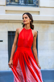 atmosphere details, detail, fashion week, frenchystyle, FW, izabel goulart, jonathan paciullo, MENSWEAR, model, PARIS, PFW, red dress, silk dress, SPRING SUMMER 2018, SS 18, street style, vertical