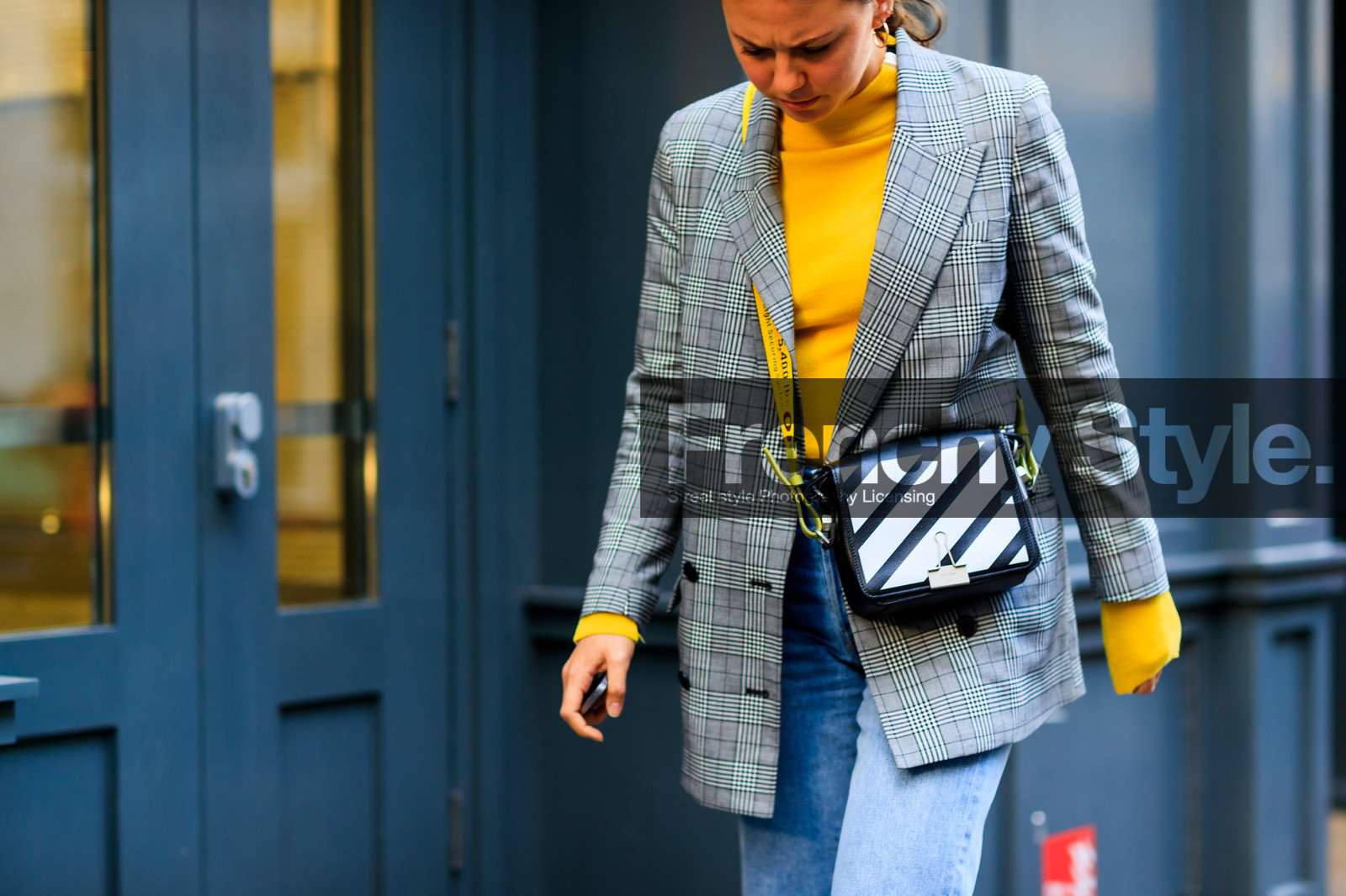 atmosphere details, black and white bag, blazer, blue denim, checked jacket, denim pants, detail, fashion week, frenchystyle, FW, graphic bag, graphic jacket, grey jacket, horizontal, jeans, jonathan paciullo, leather bag, LFW, LONDON, off white, plaid, printed bag, printed jacket, SPRING SUMMER 2018, SS 18, street style, striped bag, trousers, yellow sweater