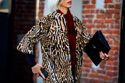 animal print, black bag, brown coat, fur scarf, graphic jacket, leather bag, printed jacket, red scarf, zebra, fashion week, frenchystyle, FW, jonathan paciullo, street style, MFW, MILAN, AUTUMN WINTER 2018-2019, FALL WINTER 2018-2019, FW 18-19, horizontal, atmosphere details