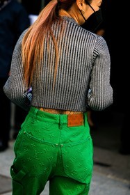 knitted top, silver top, pleated top, pony tail, dyed hair, orange hair, louis vuitton, green trousers, logo trousers, monogram pants, louis vuitton pants, fashion week, frenchystyle, FW, jonathan paciullo, street style, PFW, PARIS, menswear, FALL WINTER 2022-2023, AUTUMN WINTER 2022-2023, FW 22-23, atmosphere details, detail, vertical