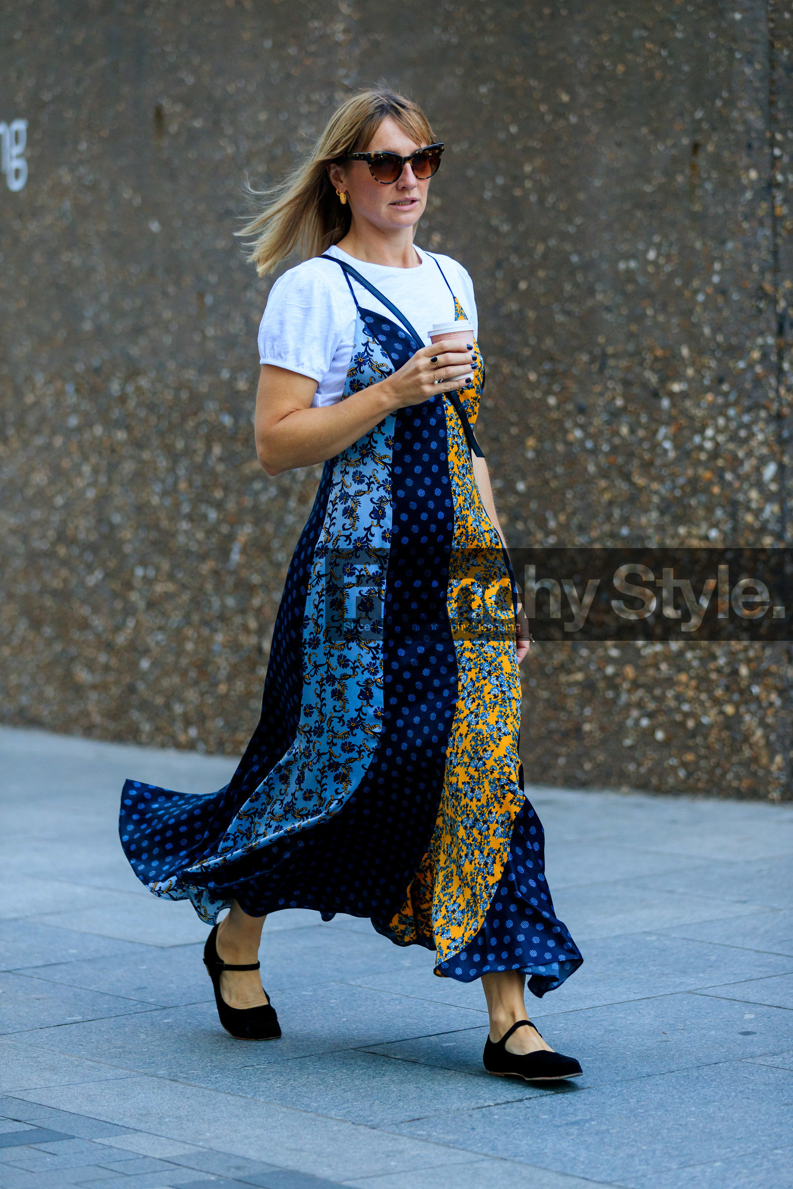 brown scale sunglasses, butterfly sunglasses, golden earrings, hoop earrings, long dress, sleeveless dress, floral printed dress, silk dress, white t-shirt, black shoes, venetian shoes, velvet shoes, purple nails, fashion week, frenchystyle, FW, jonathan paciullo, street style, vertical, full length