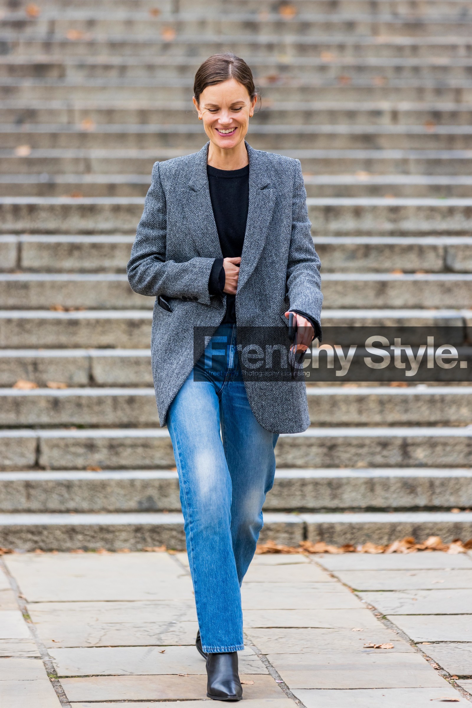Jo Ellison, blazer, plaid, denim, jeans, bottines, black, top, fashion week, frenchystyle, FW, jonathan paciullo, street style, SS 22, SPRING SUMMER 2022, LFW, LONDON, vertical, full length
