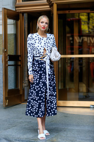 black and white, black dress, bottega veneta, earrings, floral, flowers, graphic dress, high heels, leather bag, leather shoes, leonie hanne, printed dress, red lips, white bag, white belt, white dress, white shoes, fashion week, frenchystyle, FW, jonathan paciullo, street style, NEW YORK, NYFW, SPRING SUMMER 2020, SS 20, vertical, full length