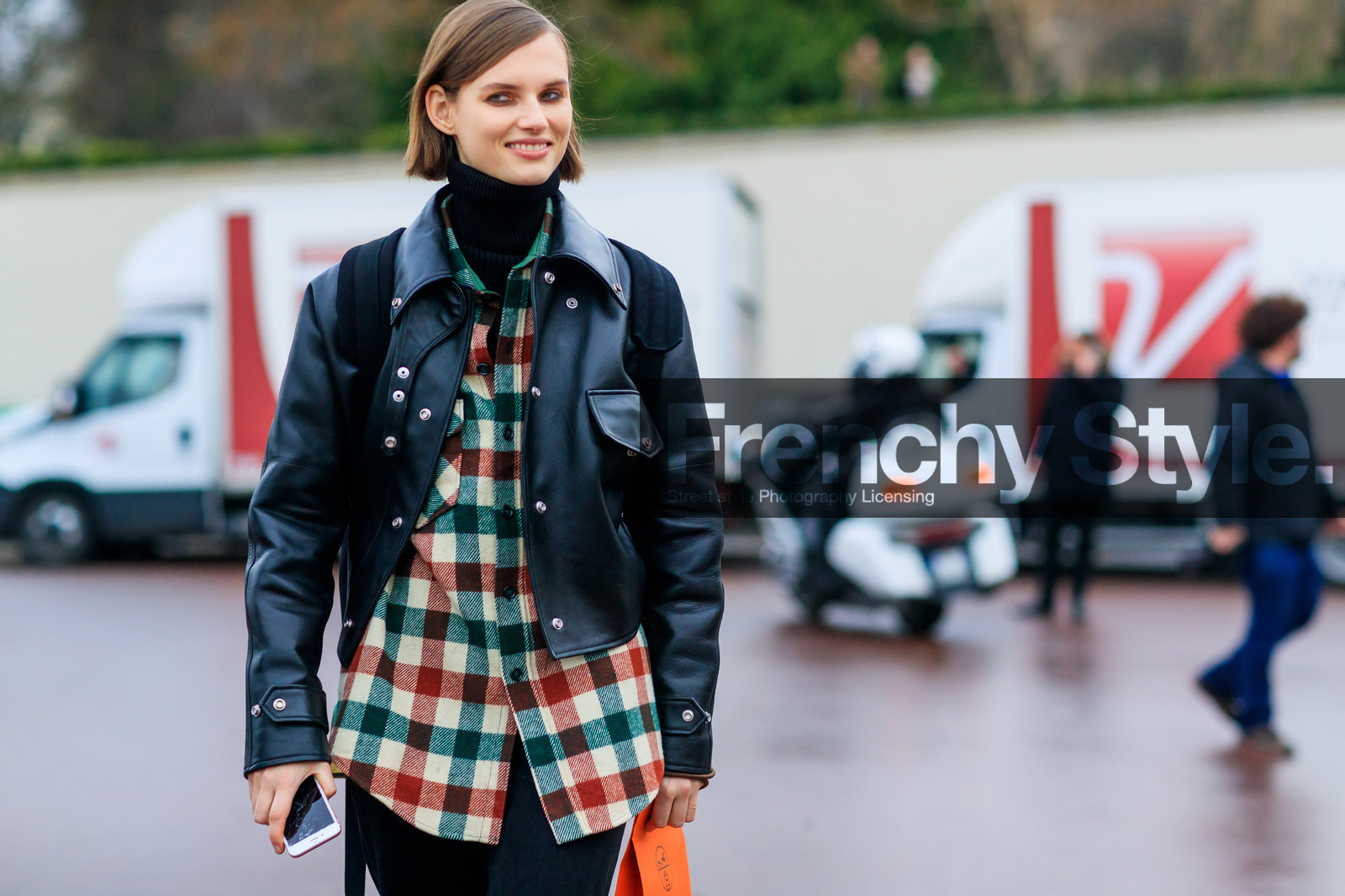 atmosphere details, AUTUMN WINTER 2017-2018, AW 17-18, black jacket, checked shirt, detail, FALL WINTER 2017-2018, fashion week, frenchystyle, FW, FW 17-18, graphic shirt, horizontal, jonathan paciullo, leather jacket, model, PARIS, PFW, plaid, printed shirt, street style