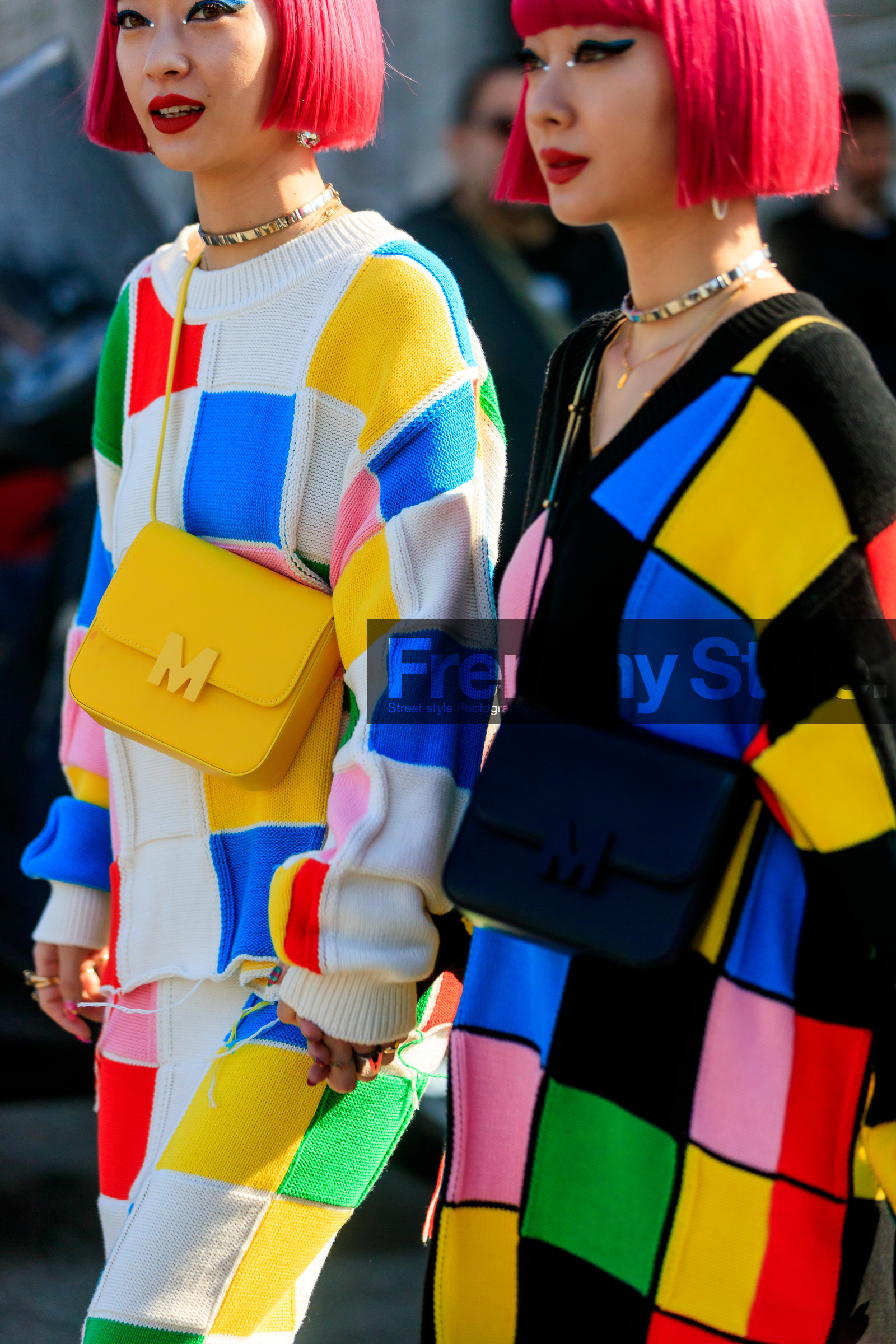 Ami and Aya Suzuki, white skirt, white pullover, checked skirt, checked pullover, multicolor skirt, multicolor pullover, knitwear, knit skirt, crossbody bag, yellow leather bag, black leather bag, black dress, knit dress, fashion week, frenchystyle, FW, jonathan paciullo, street style, MFW, MILAN, AUTUMN WINTER 2020-2021, FALL WINTER 2020-2021, FW 20-21, vertical, atmosphere details, detail