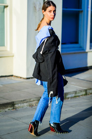 AUTUMN WINTER 2017-2018, AW 17-18, balenciaga, black boots, black shirt, black shoes, blue denim, blue shirt, denim pants, FALL WINTER 2017-2018, fashion week, frenchystyle, full length, FW, FW 17-18, geometric, graphic shirt, high heels, irina lakicevic, jeans, jonathan paciullo, leather shoes, LFW, LONDON, off the shoulder, open back, printed shirt, street style, striped shirt, trousers, vertical, vêtements