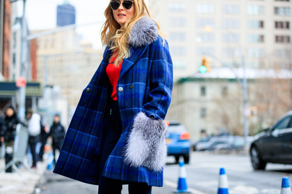 atmosphere details, AUTUMN WINTER 2017-2018, AW 17-18, blue coat, checked coat, detail, FALL WINTER 2017-2018, fashion week, frenchystyle, fur collar, FW, FW 17-18, grey fur, horizontal, jonathan paciullo, NEW YORK, NYFW, plaid, red top, street style, sunglasses, tartan, trousers, valentina ferragni