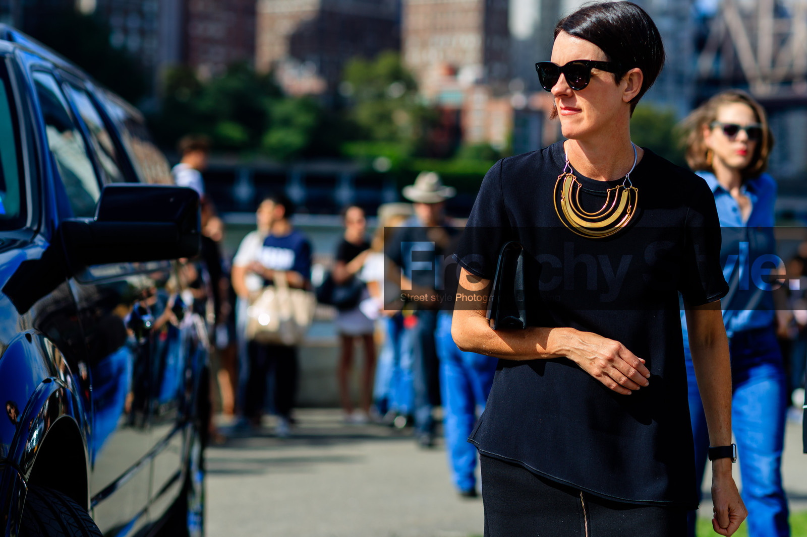 atmosphere details, black top, detail, fashion week, frenchystyle, FW, golden jewelry, horizontal, jonathan paciullo, necklace, NEW YORK, NYFW, SPRING SUMMER 2017, SS 17, street style, sunglasses, woman