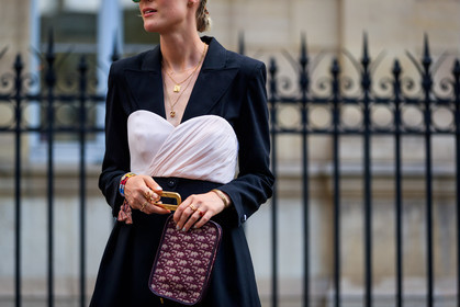 black jacket, blazer, bordeaux, burgundy, bustier top, christian dior, graphic bag, leather bag, monogram, necklace, pink top, printed bag, red bag, PFW, fashion week, frenchystyle, FW, jonathan paciullo, street style, PARIS, horizontal, atmosphere details, detail, AUTUMN WINTER 2018-2019, FALL WINTER 2018-2019, FW 18-19, sofie valkiers