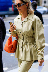 beige jacket, beige pants, leather bag, orange bag, sunglasses, trousers, fashion week, frenchystyle, FW, jonathan paciullo, street style, LFW, LONDON, SPRING SUMMER 2019, SS 19, vertical, detail, atmosphere details
