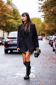 bag, black blazer, black boots, blazer, boots, green bag, lanvin bag, leather bag, leather boots, Leia Sfez, statement bag, fashion week, frenchystyle, FW, jonathan paciullo, street style, PFW, PARIS, SPRING SUMMER 2022, SS 22, vertical, full length